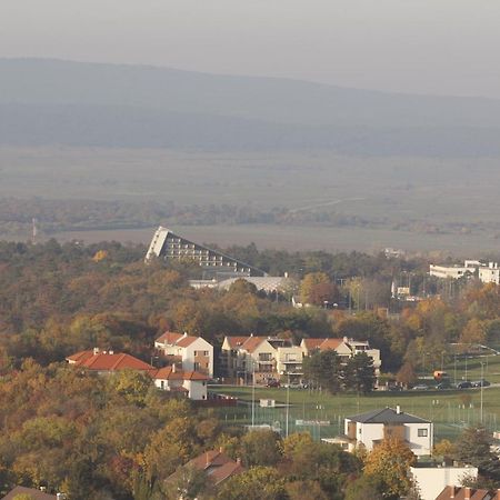 Superb Apartment With Incredible View At The Best Location Veszprém Buitenkant foto