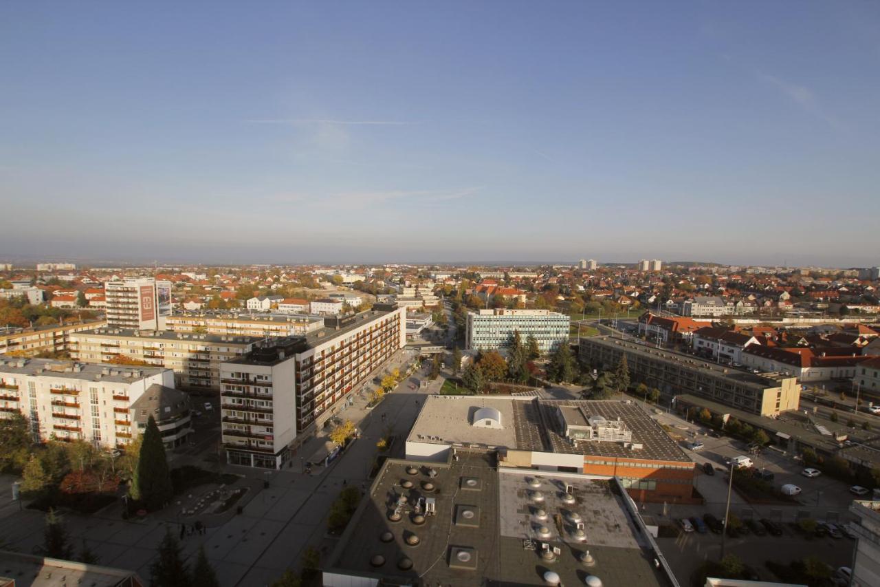 Superb Apartment With Incredible View At The Best Location Veszprém Buitenkant foto